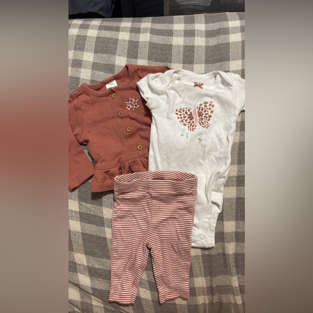 Carters NB set